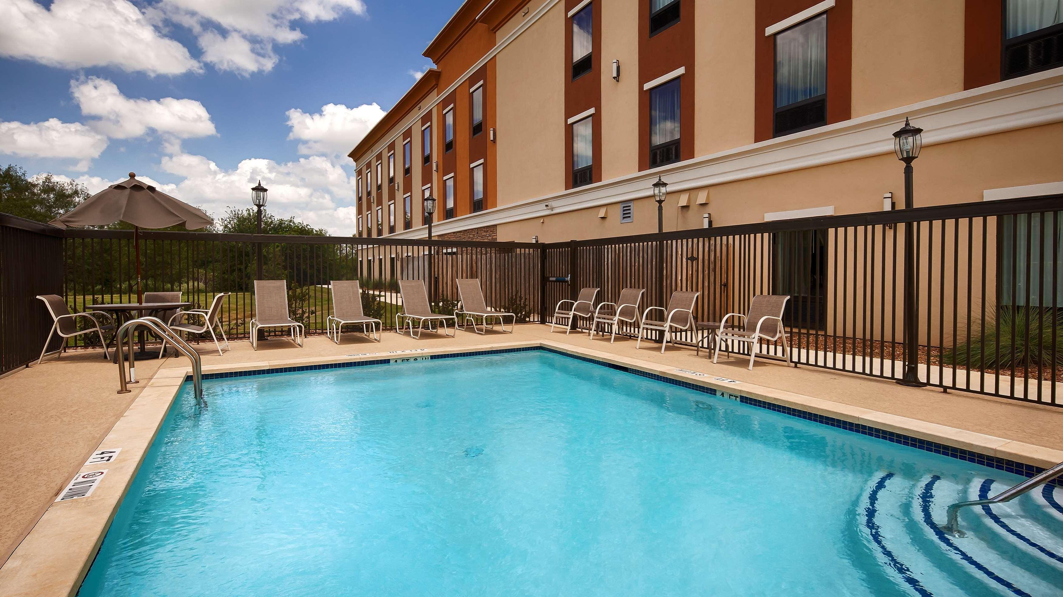 Best Western Plus Elmendorf Hotel San Antonio Hotel Εξωτερικό φωτογραφία