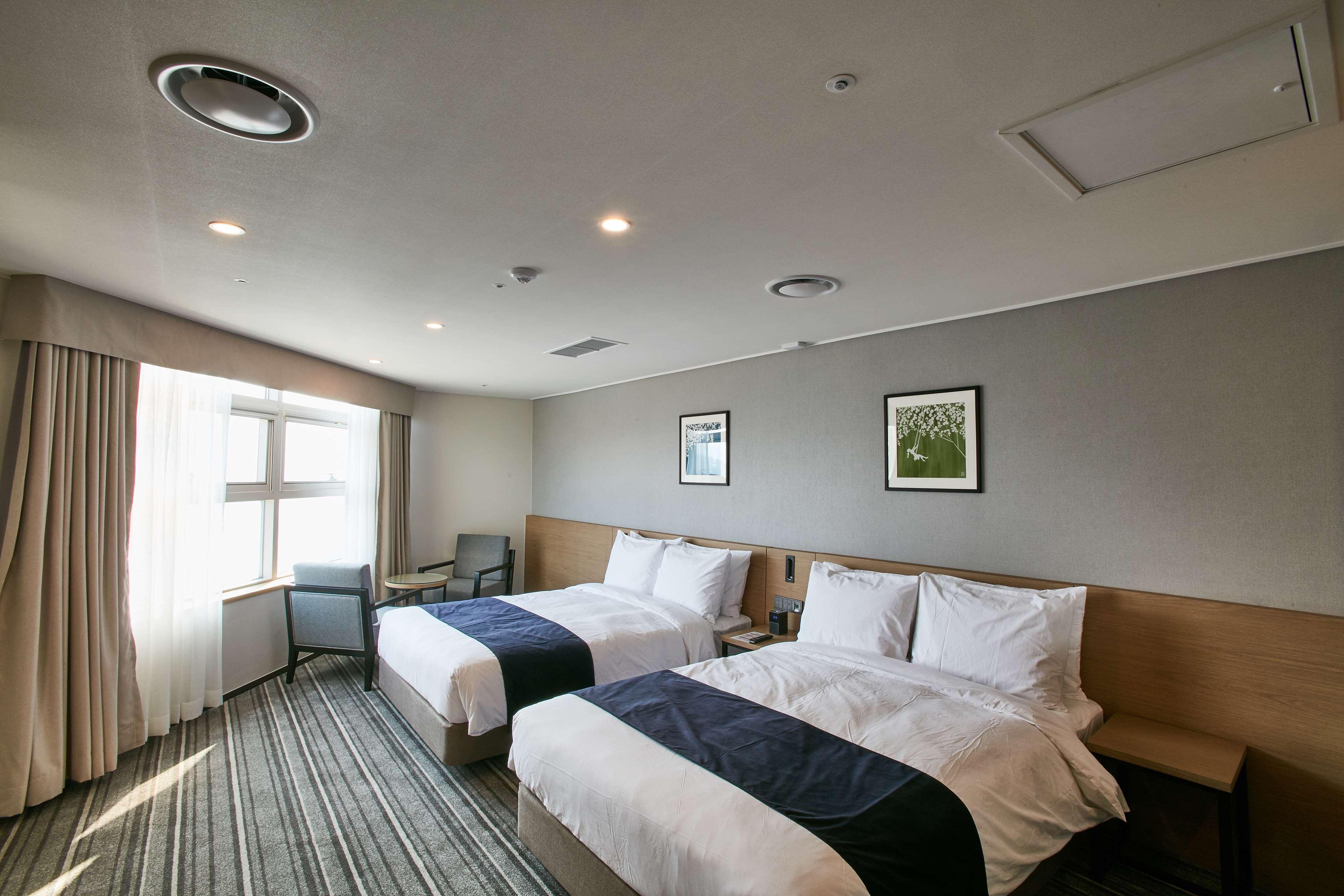 Best Western Plus Elmendorf Hotel San Antonio Hotel Εξωτερικό φωτογραφία